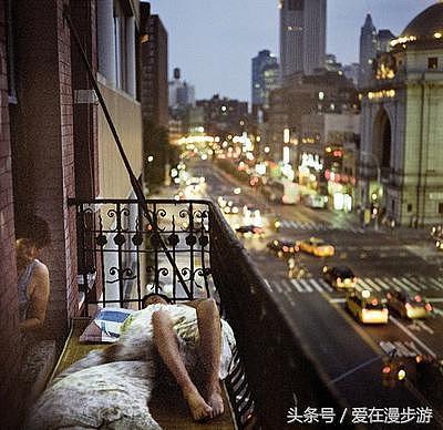 直击：在美国做梦的中国人，宁肯男女同住一起也不愿回家？