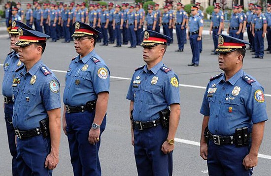 菲律宾约200名警察涉嫌入学考试作弊 或遭革职（图） - 1