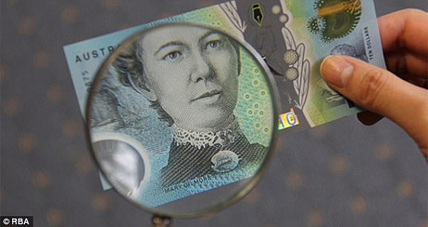 新版10澳元纸币明日正式发行 民众担忧自动售货机“不认账”（图） - 3