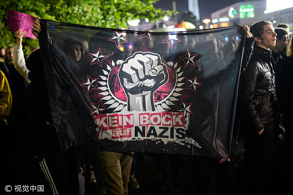 “纳粹滚蛋！”德国多地抗议极右政党进议会(组图) - 3