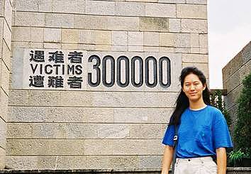 因抑郁症自杀，却让全世界人知道“南京大屠杀”的这位华裔女作家令无数人惋惜 - 12