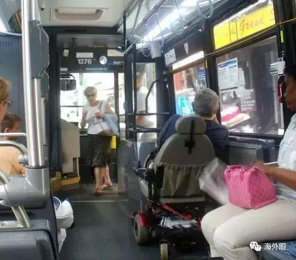 华人在美国当公交司机的趣事，感受美国独特文化！