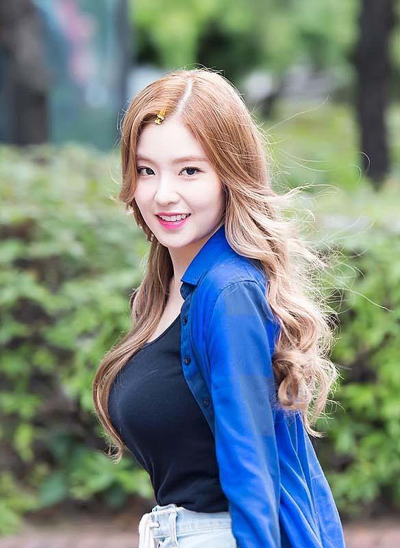 软妹：韩国9月评出最受欢迎的女子偶像，冠军居然又是她
