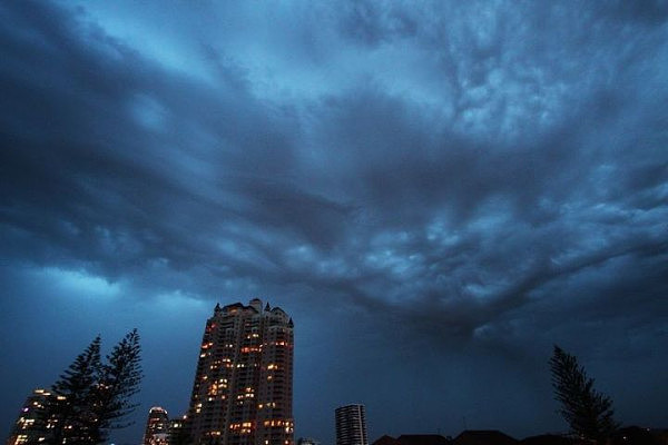 暴风！暴雨！打雷！闪电！“严重雷暴”即将登陆昆州！干了辣么久的布村，终于要湿了！！！ - 20