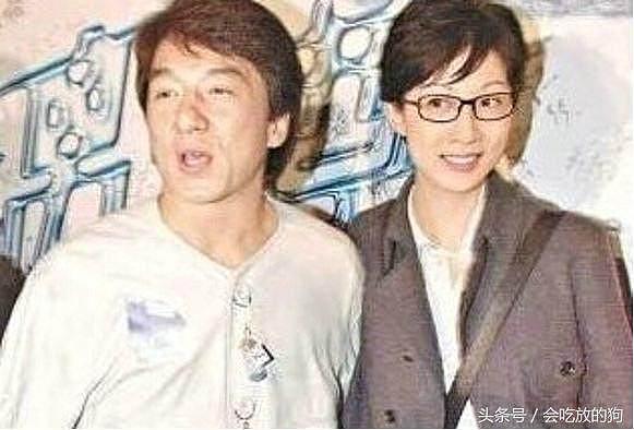 “小龙女”承认出柜，母亲感恩？成龙只回应了5个字！