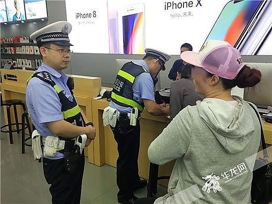 孕妇买iPhone未离柜便被告知不退货 无奈报警(组图) - 2