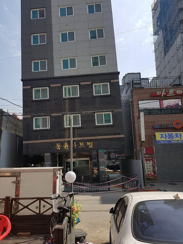韩国“楼歪歪”9层楼一个月歪了一米多，引居民恐慌（组图） - 2