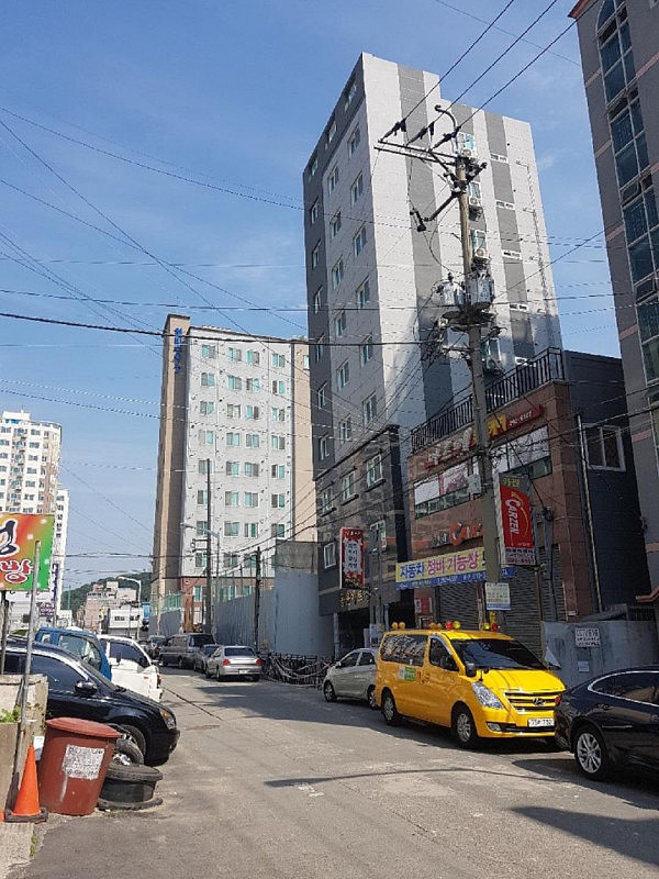 韩国“楼歪歪”9层楼一个月歪了一米多，引居民恐慌（组图） - 3