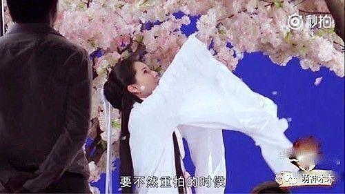 李若彤被金庸肯定再度出演小龙女，美貌依旧引发网友感慨！