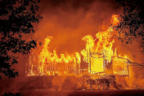 北加州大火烧至第七天 又一城市失守了(图) - 2