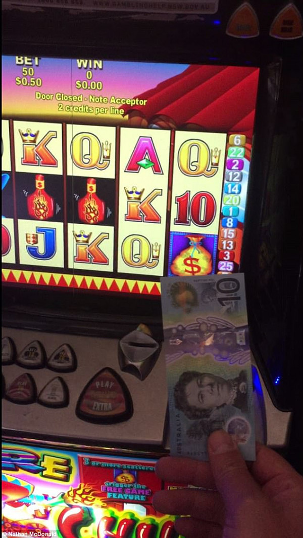 $10新钞只能当$5来花！悉尼赌博机被曝大漏洞（视频） - 1