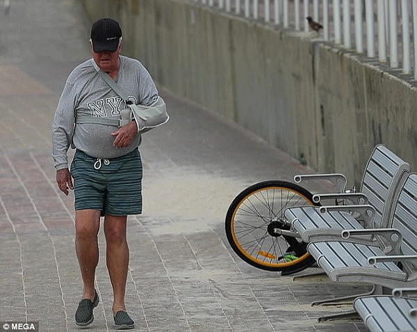 悉尼Bondi海滩小黄车被推倒！共享单车安全帽也被丢垃圾桶（视频） - 5