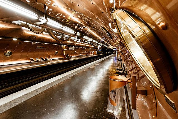 CNN评选全球12个最美地铁站，你在哪里等过车？