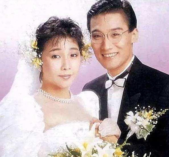 梁家辉为“丑妻”拒绝张曼玉，坚持十年为她办一次婚礼，真男人！