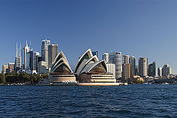 250px-Sydney_opera_house_and_skyline.jpg,0