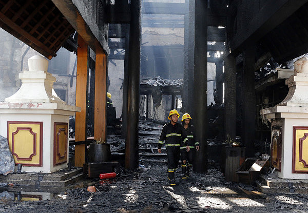 缅甸最豪华皇宫酒店发生大火成废墟 致1人遇难（组图） - 5