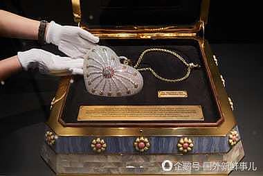 “世界最昂贵”手包将拍卖 镶嵌超过4500颗钻石 价值两千多万（组图） - 2