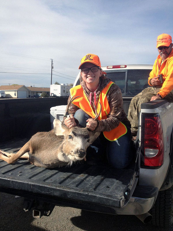 美国犹他州野生鹿泛滥，官方邀6万名猎人捕鹿，去年曾猎3万头 - 1