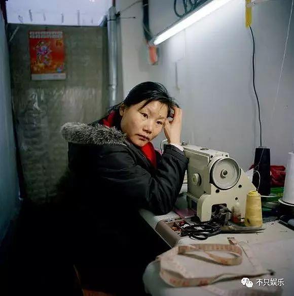 在刘烨老婆的镜头下，高圆圆、蒋雯丽和吕燕大方展素颜，毫无修饰