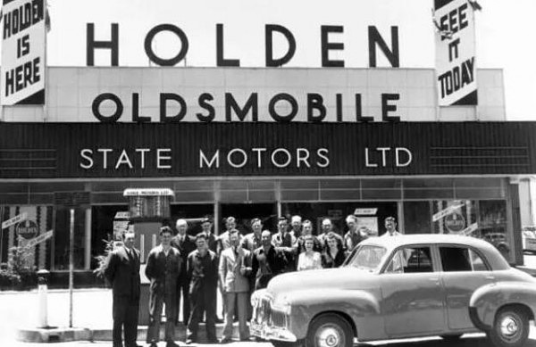 今天，Holden正式关闭了！955位员工们看着最后一台车出厂，坚守到了最后一刻...澳洲人心中永远记住他们的大狮子！ - 7