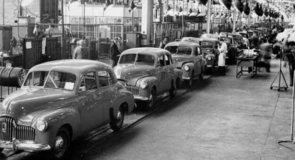 今天，Holden正式关闭了！955位员工们看着最后一台车出厂，坚守到了最后一刻...澳洲人心中永远记住他们的大狮子！ - 8
