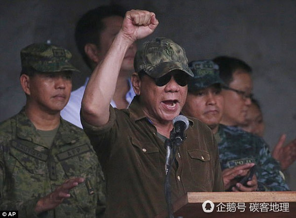 菲律宾恐怖大亨被击毙,一16岁男孩有望获得3300万奖励(组图) - 9