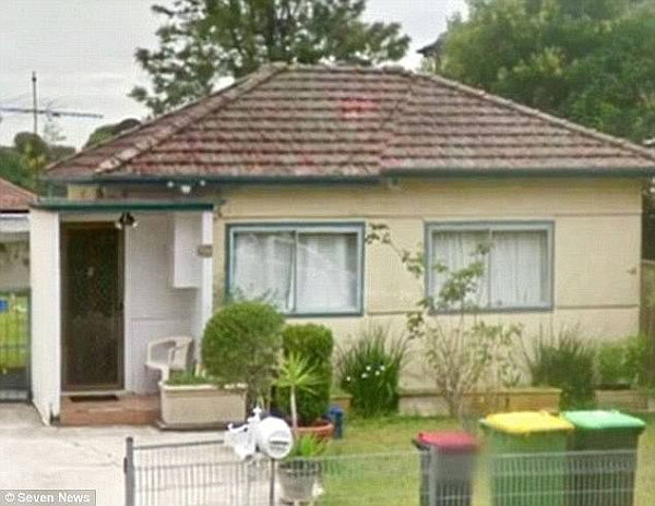459D6B2000000578-5010473-The_woman_and_her_husband_own_a_Lakemba_unit_and_a_Greenacre_hou-a-8_1508805501861.jpg,0