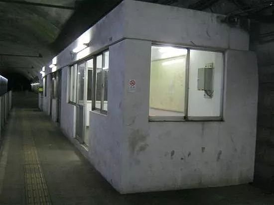 探访日本最恐怖的地铁站，白天都不敢自己去(组图) - 19