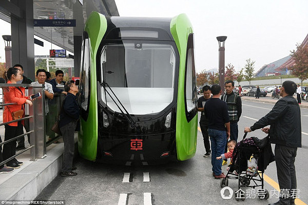 中国首创全球首列智轨列车“开跑” 外媒赞叹了不起（组图） - 8