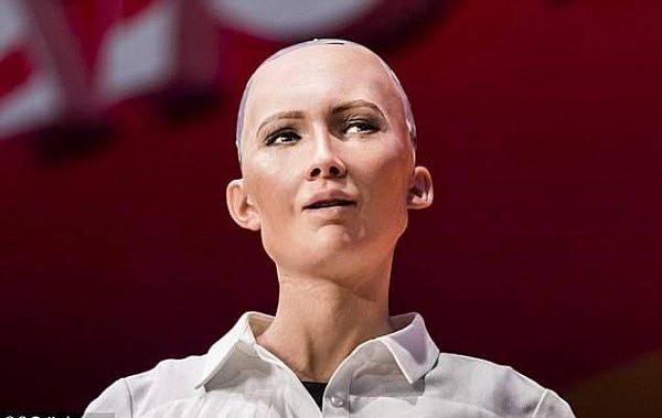 美国一家公司设计的机器人征服了世界，被授予了沙特公民身份