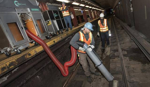 尿骚冲鼻老鼠成灾，一度被称为“世界上最危险的地方”，这就是让人又爱又恨的纽约地铁站 - 17