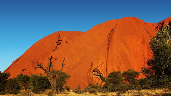 且爬且珍惜！澳洲中部乌鲁鲁大岩石将于19年10月起永久禁止攀爬 - 2