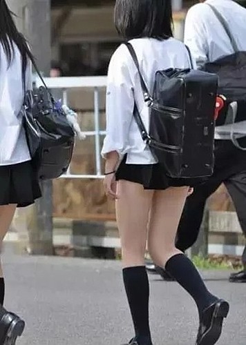各种比短！日本校服女生裙子长度又破纪录了（组图） - 4