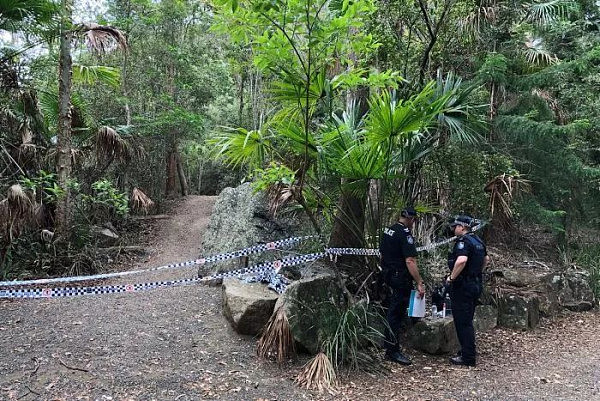 突发新闻！布村市中心附近惊现死尸，著名风景胜地目前被封锁，具体情况等待调查 - 5