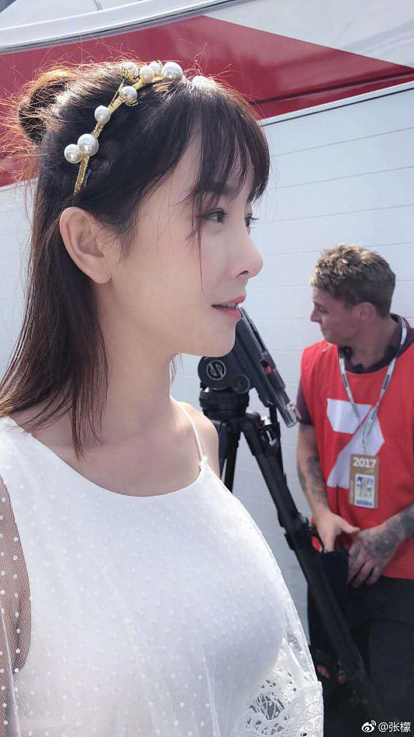 中国女星张檬亮相墨尔本杯赛马节！然而澳媒对她的评价简直从头亮到尾！ - 6