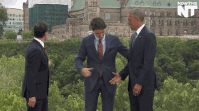 加拿大和越南总理居然当众牵手 网友沸腾了！（视频） - 9