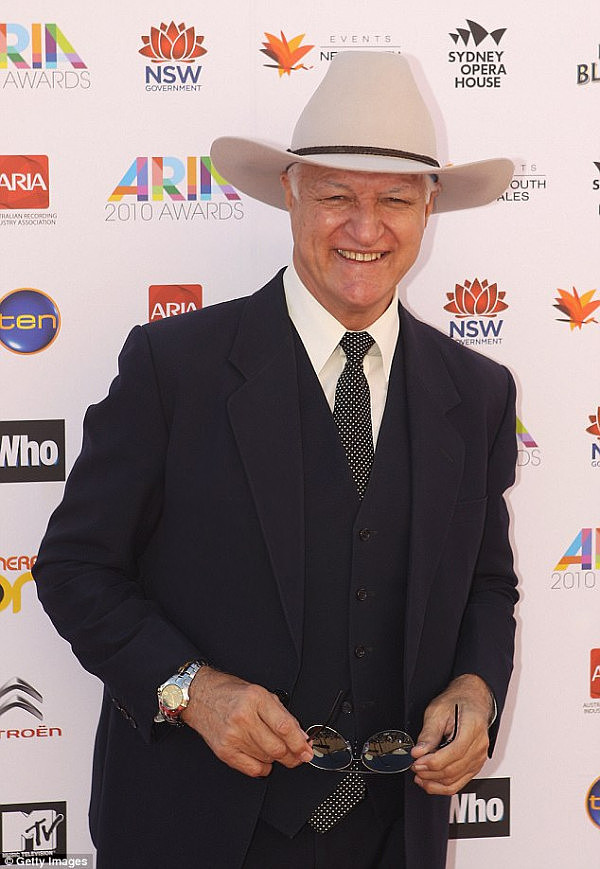 4655246F00000578-5080555-Maverick_federal_MP_Bob_Katter_is_worried_about_kids_being_taugh-a-5_1510658984755.jpg,0