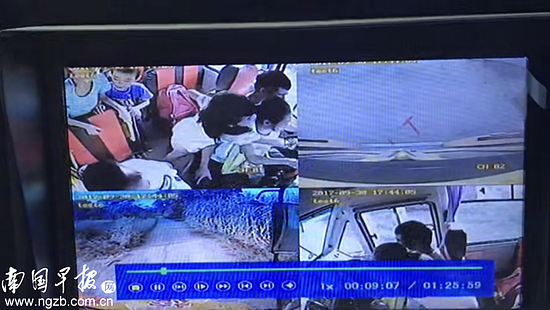4岁男童被校车撞死 事发时司机抱着女学生开车