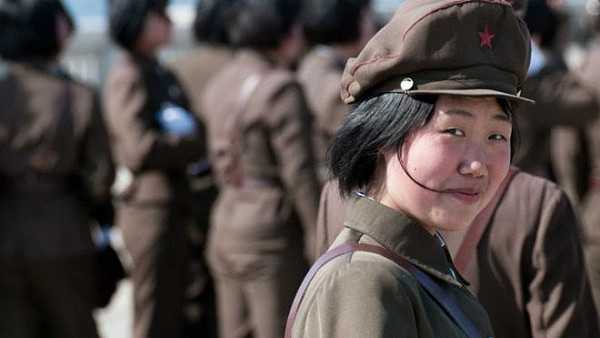 一名朝鲜女兵的特写：暴力、停经、被性侵...（组图） - 3
