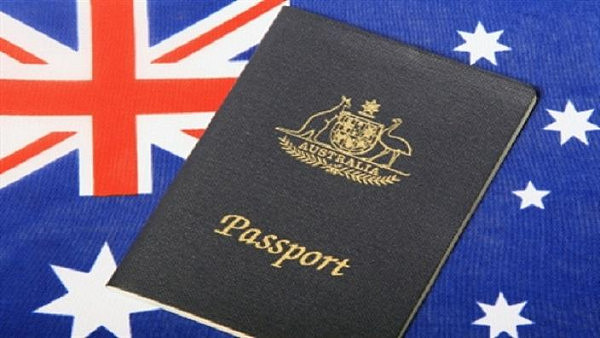 australian-passport_resized.jpg,0