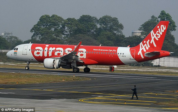 469AFB0A00000578-5107793-At_the_time_Air_Asia_apologised_for_inconvenience_caused_to_pass-a-52_1511364864238.jpg,0