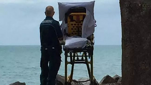 昆州一辆救护车接到生命垂危的病人后，竟然调转车头去看海，然而… - 14