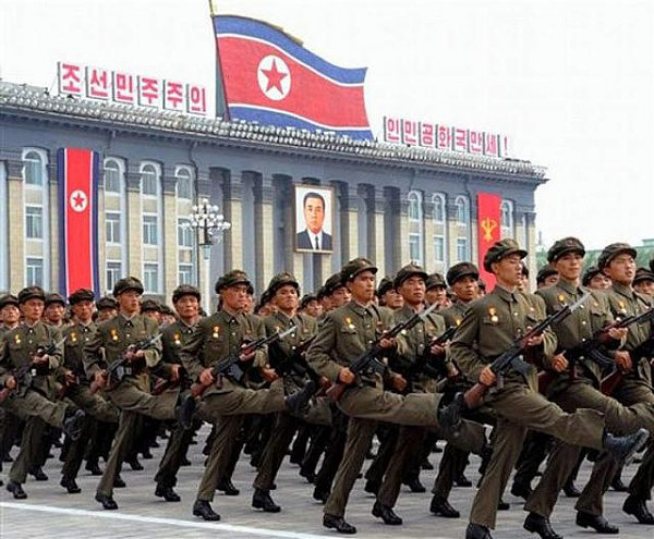 韩国军方称朝鲜发射一枚弹道导弹（图） - 1
