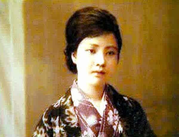 这个日本女人不简单，出身名门加入中国国籍，丈夫人称数学之王