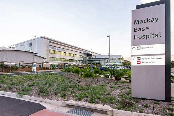 4706B31500000578-5149679-A_man_was_diagnosed_with_the_mosquito_borne_virus_at_Mackay_Hosp-a-14_1512517995569.jpg,0