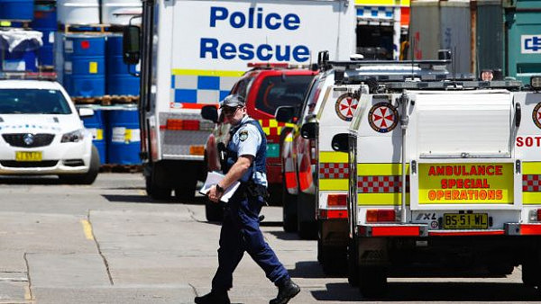 悉尼Auburn工厂工人1死2伤 疑因坠入厂内油墨罐中被困 - 4