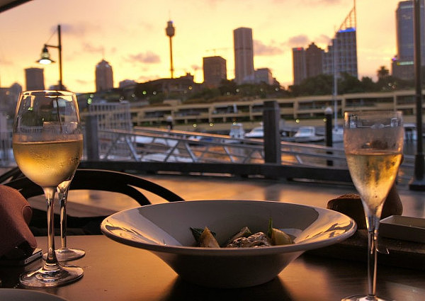 来悉尼一定要尝的澳大利亚三宝 —— 悉尼牡蛎、澳洲龙虾和帝皇蟹！ - 14