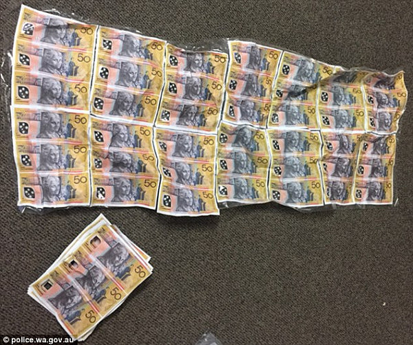 4711343E00000578-5154581-These_are_the_counterfeit_50_banknotes_allegedly_seized_from_a_P-m-2_1512626833630.jpg,0