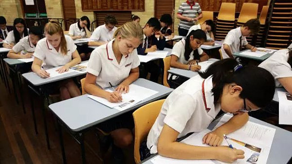 轰动！悉尼高考放榜！华人学生收割20多个单科状元，横扫全悉尼，专治一切不服气.... - 6