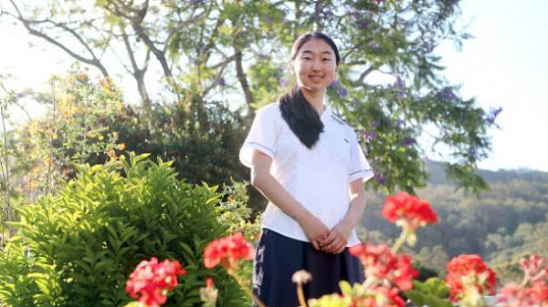轰动！悉尼高考放榜！华人学生收割20多个单科状元，横扫全悉尼，专治一切不服气.... - 17